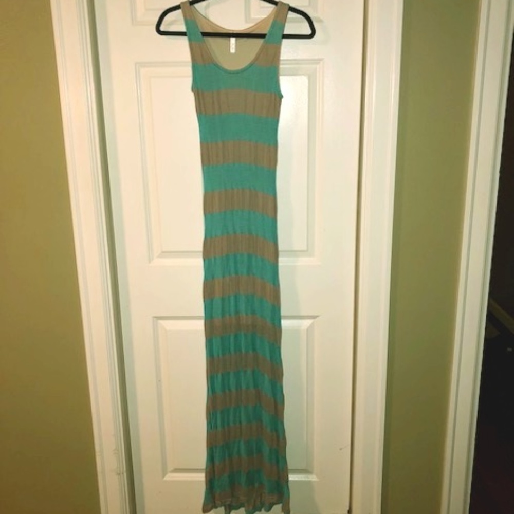 Fio Fio Maxi Dress - NEVER WORN!